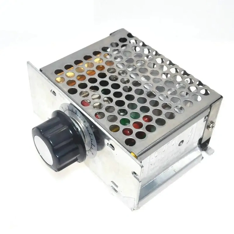 Moduł regulatora napięcia AC 220V widoczny z boku