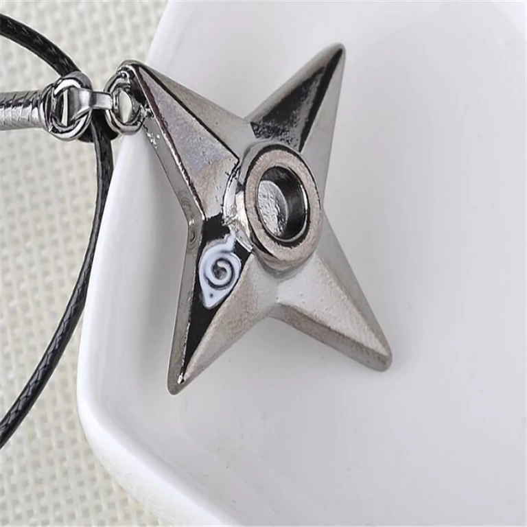 Wisiorek gwiazdka rzucająca Shuriken do cosplay