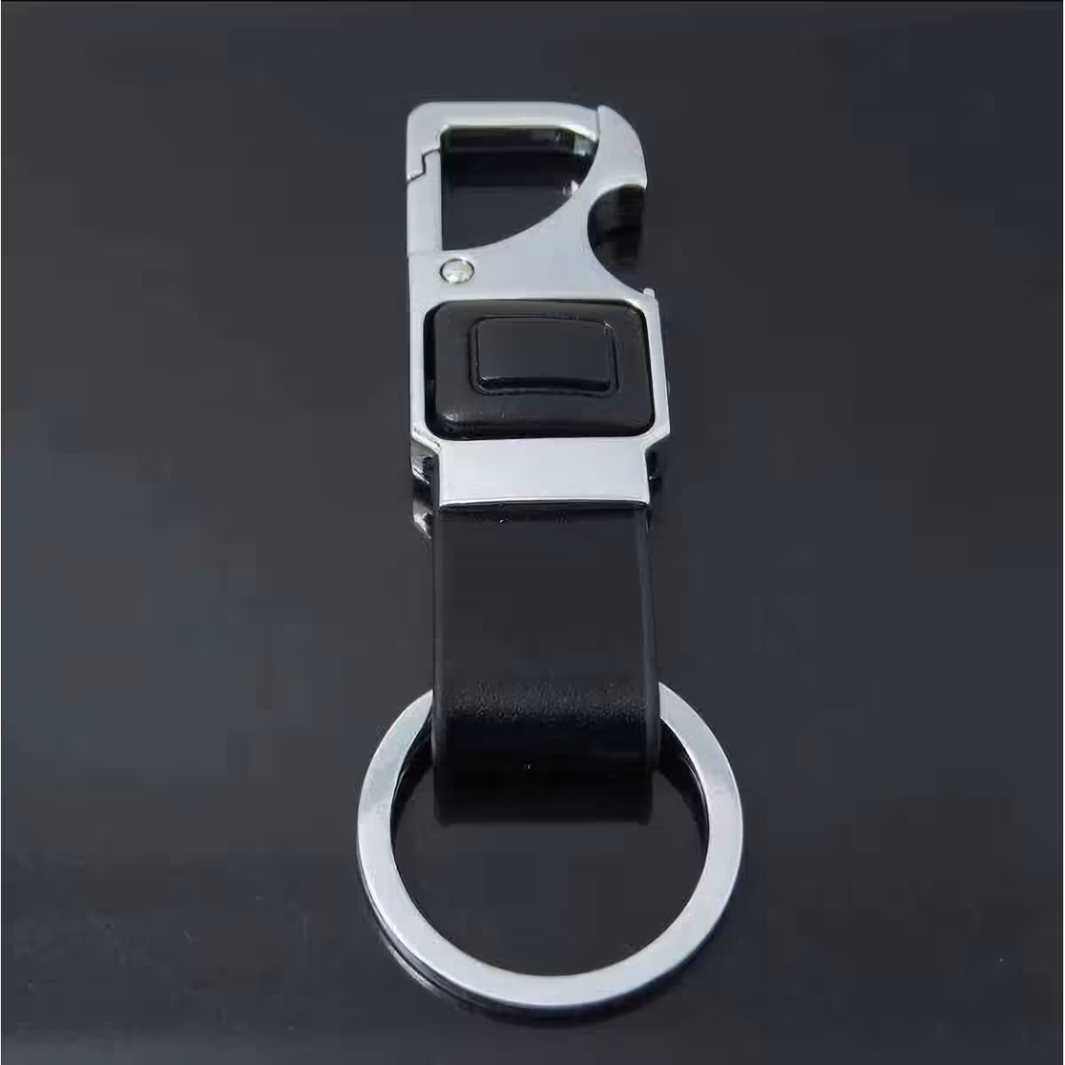 Brelok z wieloma funkcjami, idealny do codziennego użytku