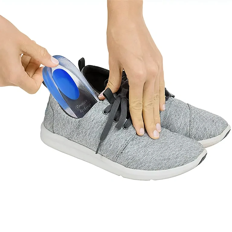 Miękki ortopedyczny podnóżek pod pięty, idealny przy bólu stóp