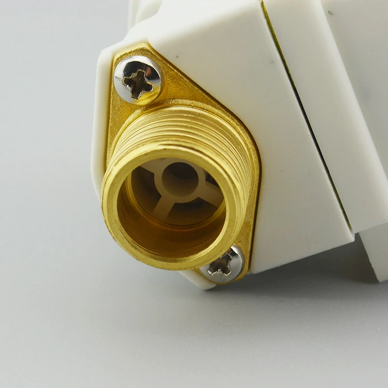 Normalnie zamknięty elektrozawór wodny 12V z przyłączem ½ cala, idealny do systemów solarnych