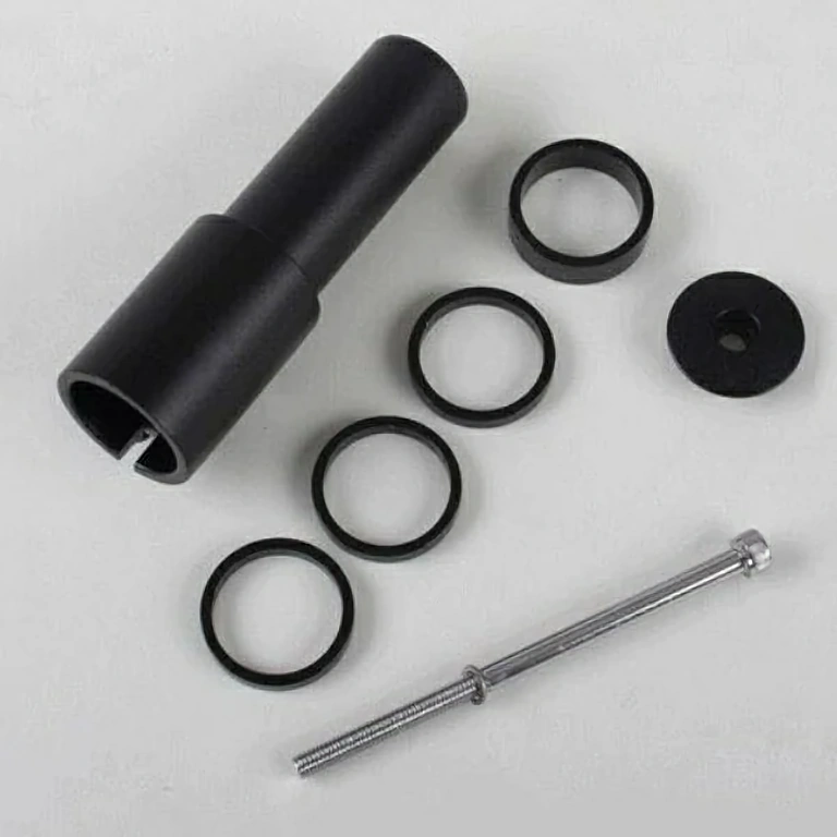 Podnośnik sztycy kierownicy z czarnego stopu – uniwersalny