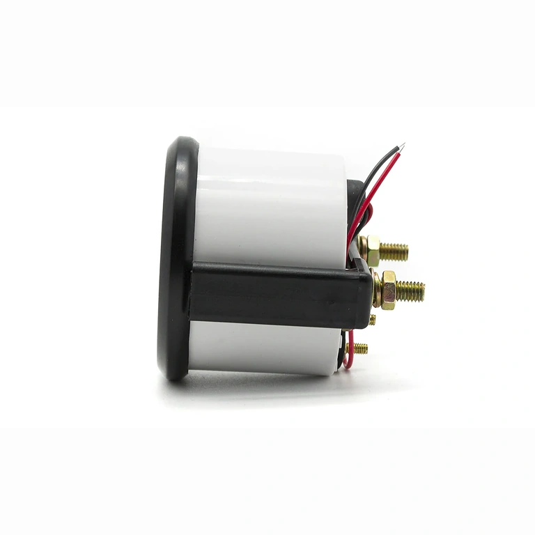 Wskaźnik poziomu paliwa w zbiorniku traktora