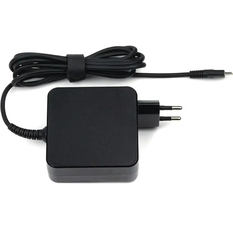 Ładowarka USB-C z wieloma zabezpieczeniami Ładowarka USB-C z ochroną przed przepięciem i zwarciem