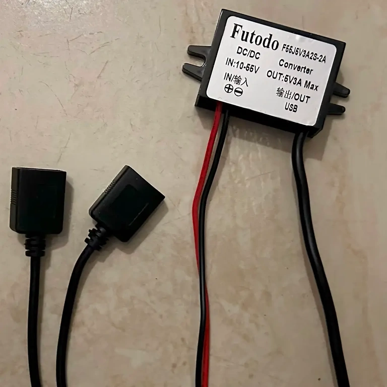 Konwerter zasilający kamerę monitoringu z źródła 48V