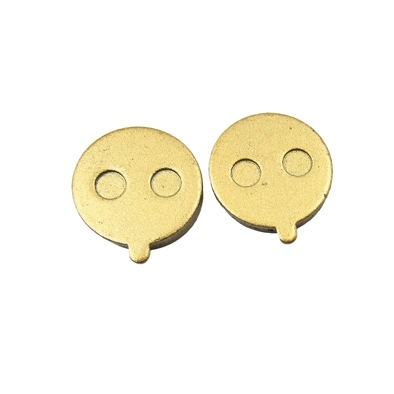 Skuteczne klocki hamulcowe na deszcz, zapewniają bezpieczne i stabilne hamowanie