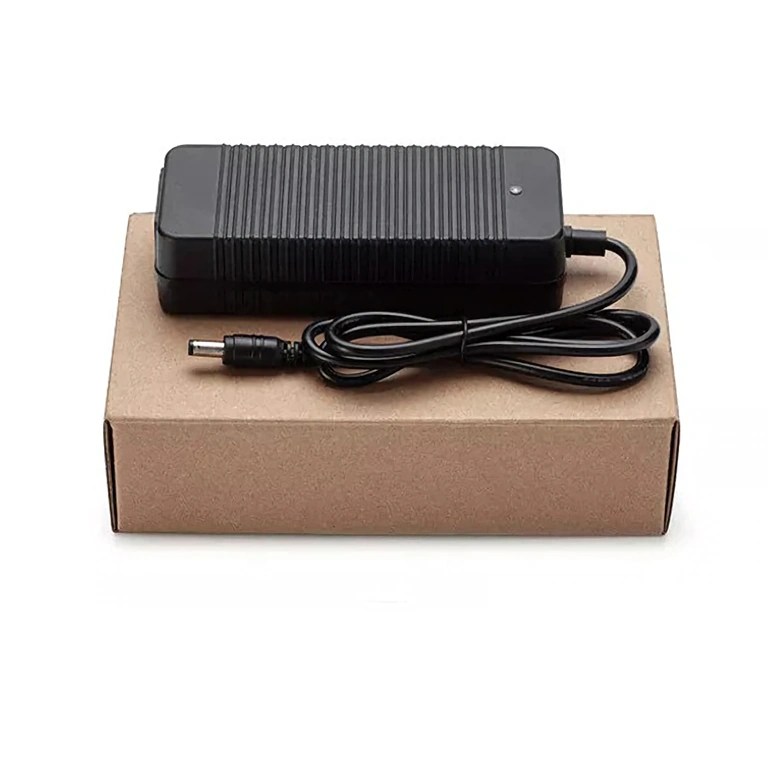Oryginalne opakowanie ładowarki 24V Li-Ion 2A do hulajnóg i rowerów
