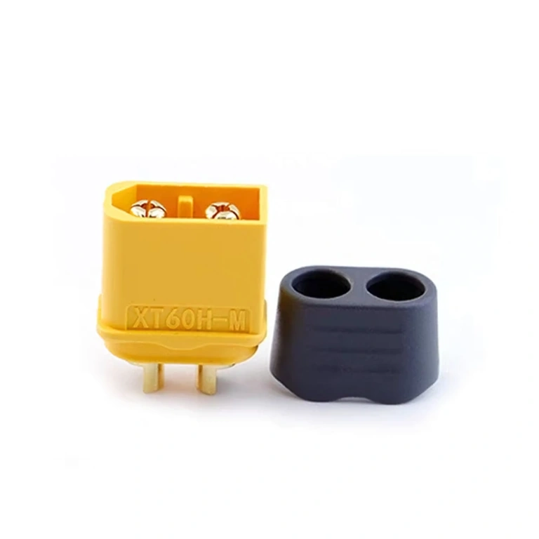Zbliżenie pierwszych 5 wtyków samca XT60H z zestawu