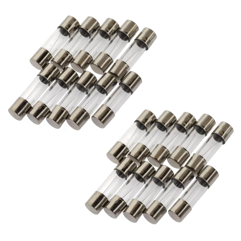 Bezpiecznik szklany 10A 5x20mm – zamontowany w urządzeniu elektrycznym