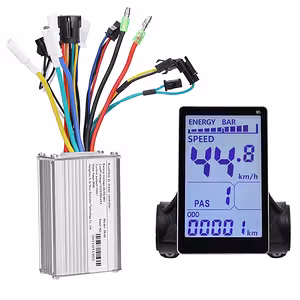 Pełny obraz zestawu kontroler + wyświetlacz M5 do roweru elektrycznego 500W–1000W